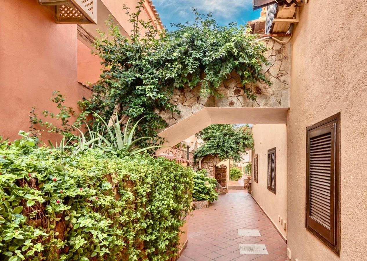 Residence A Golfo Di Marinella A 450 Mt Dal Mare מראה חיצוני תמונה