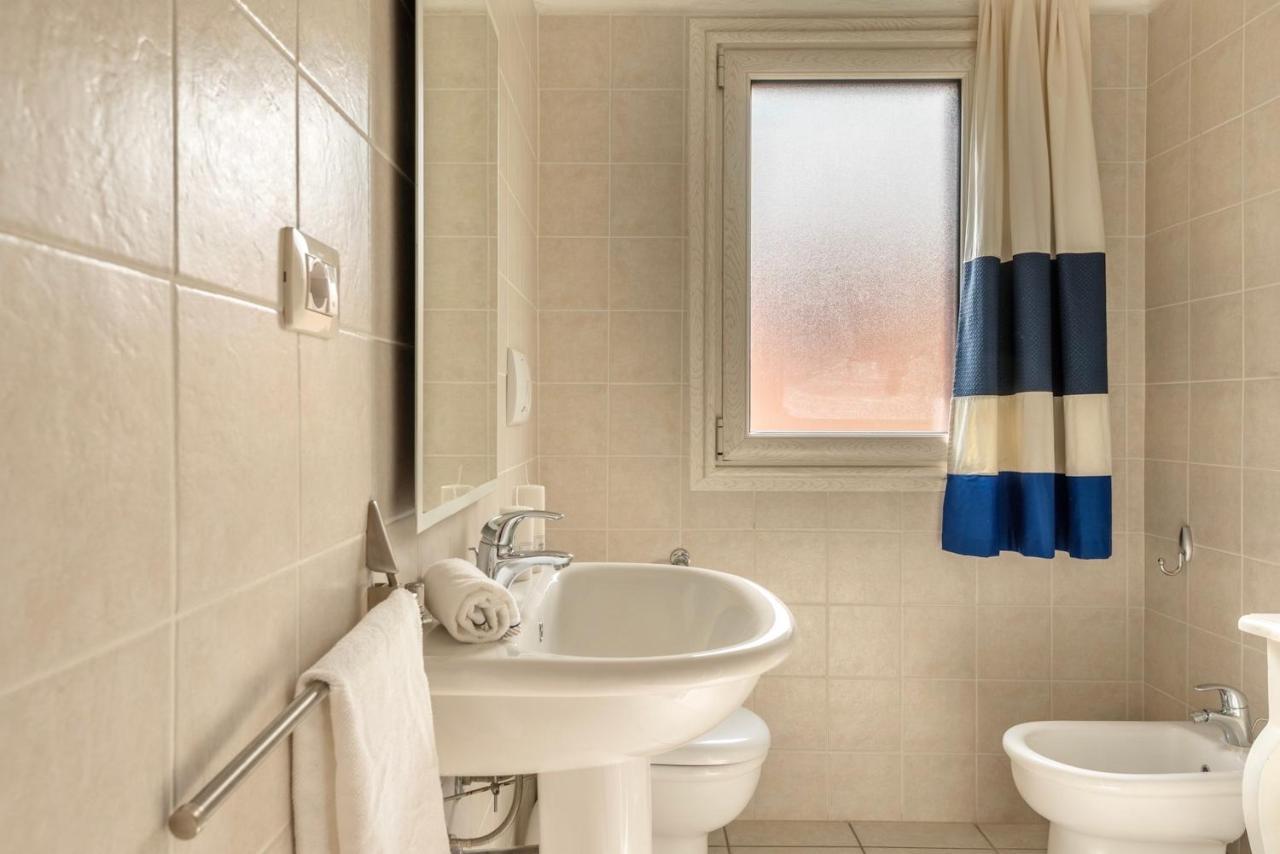 Residence A Golfo Di Marinella A 450 Mt Dal Mare מראה חיצוני תמונה