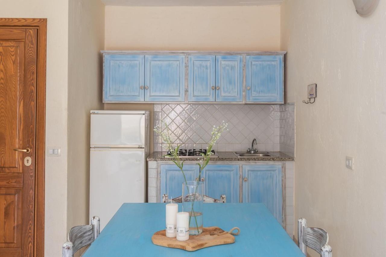 Residence A Golfo Di Marinella A 450 Mt Dal Mare מראה חיצוני תמונה